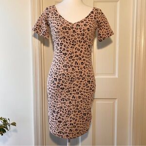 GUESS Cocktail Party Dress S Pink Leopard Animal Print Bodycon MobWife Sexy Club